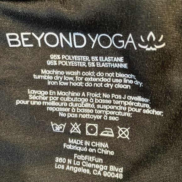 Beyond Yoga Pocket Infinity Scarf - Picture 3 of 6